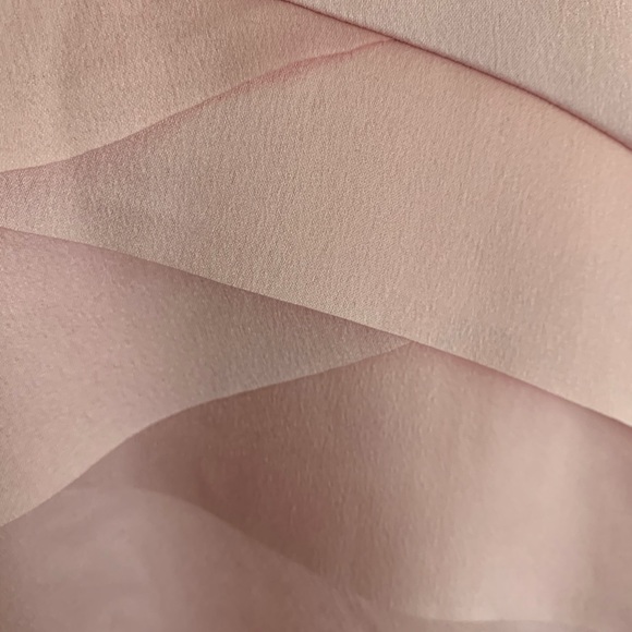 **NWT** Light Pink Banana Republic Blouse. Size M - Picture 4 of 4